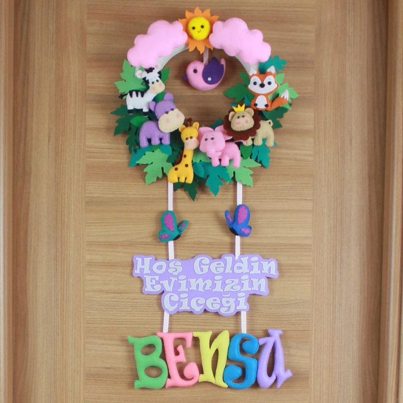 Keçe safari hayvanları figürleri; aslan, zürafa, fil ve zebra detay