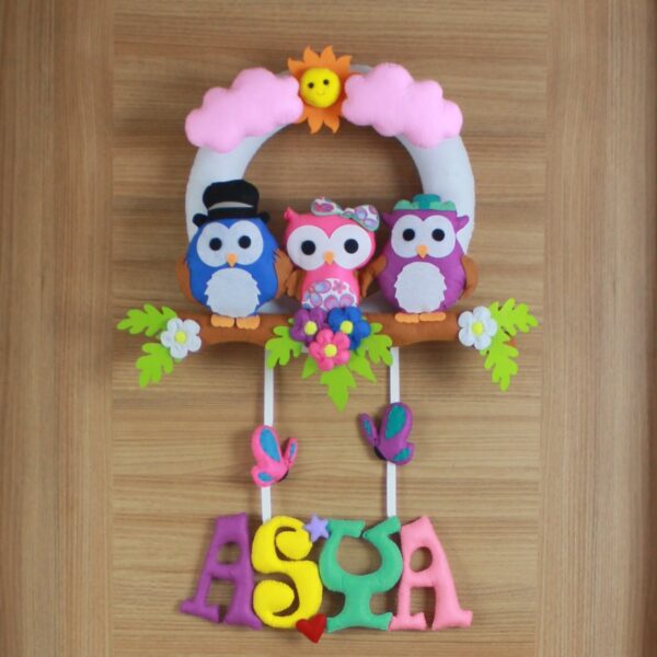 Asya isimli baykuş kız bebek kapı süsü – ASYA isimli örnek, önden